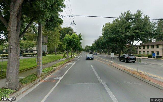 Street view near Middlefield Road between Linton and Hamilton, Palo Alto, CA