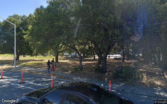 Street view near Quarry Road