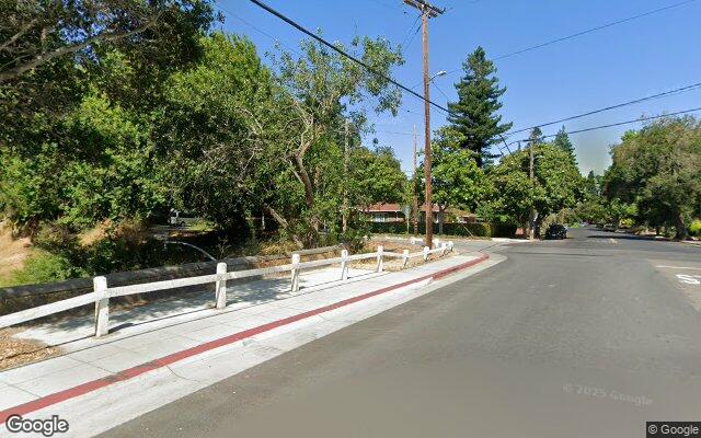Street view near From the Pope-Chaucer Bridge through East Palo Alto