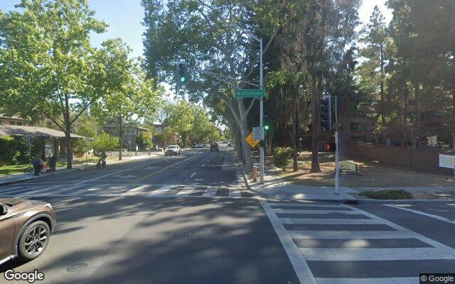 Street view near University Avenue Caltrain underpass, Palo Alto, CA